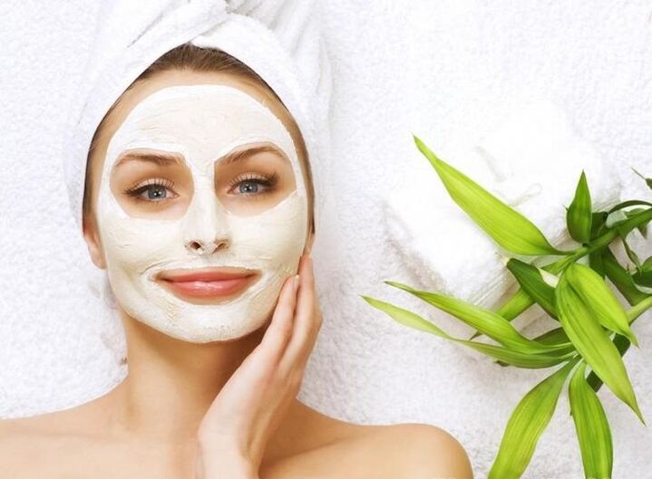 face mask to rejuvenate the skin